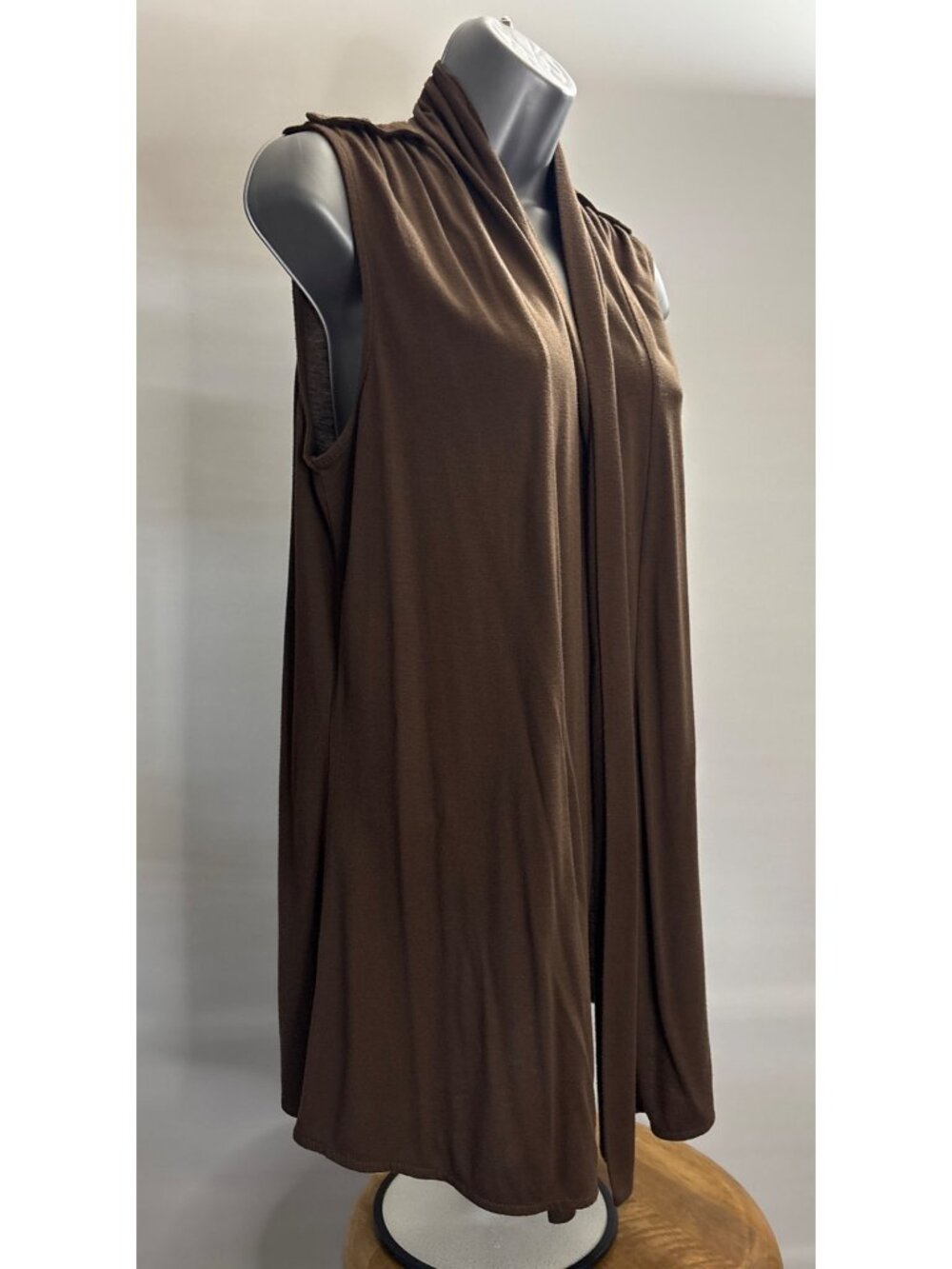 Liz Claiborne Women's Sleeveless Brown Draped Open Cardigan Vest Women’s Size M - Picture 3 of 11